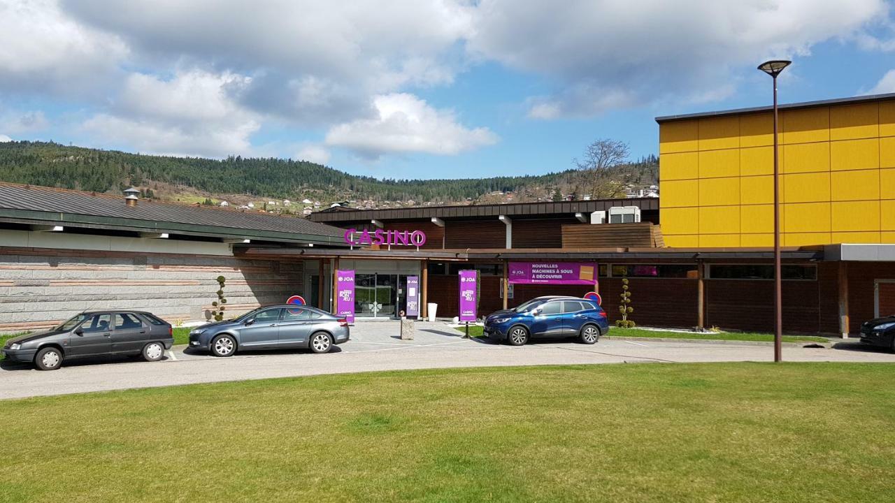 Les Dryades Gérardmer Esterno foto